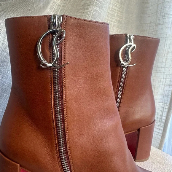 Christian Louboutin CL Zip Charm Chestnut Brown Ankle Booty 70 Calf Leather - Picture 4 of 14